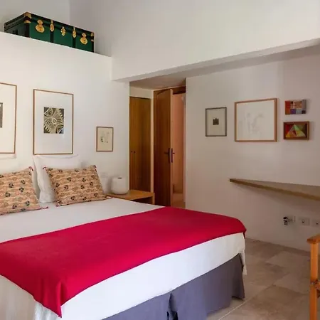 Luxury In For 14 People With Private Pool Holiday home *